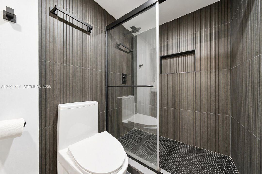На продажу: $189,000 (2 спален, 2 ванн, 1605 Квадратных фут)