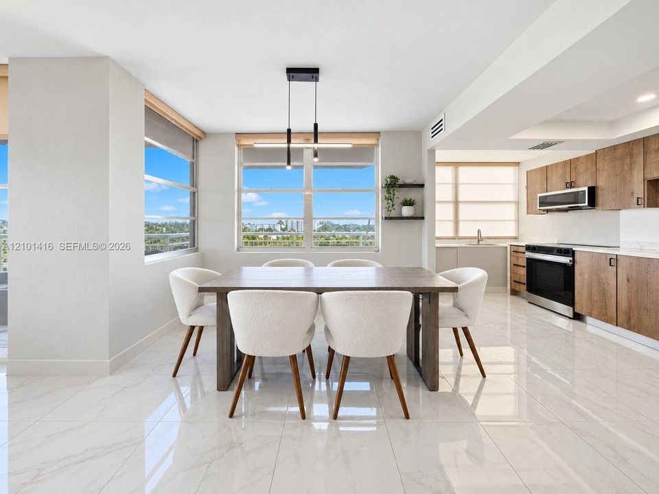 На продажу: $189,000 (2 спален, 2 ванн, 1605 Квадратных фут)