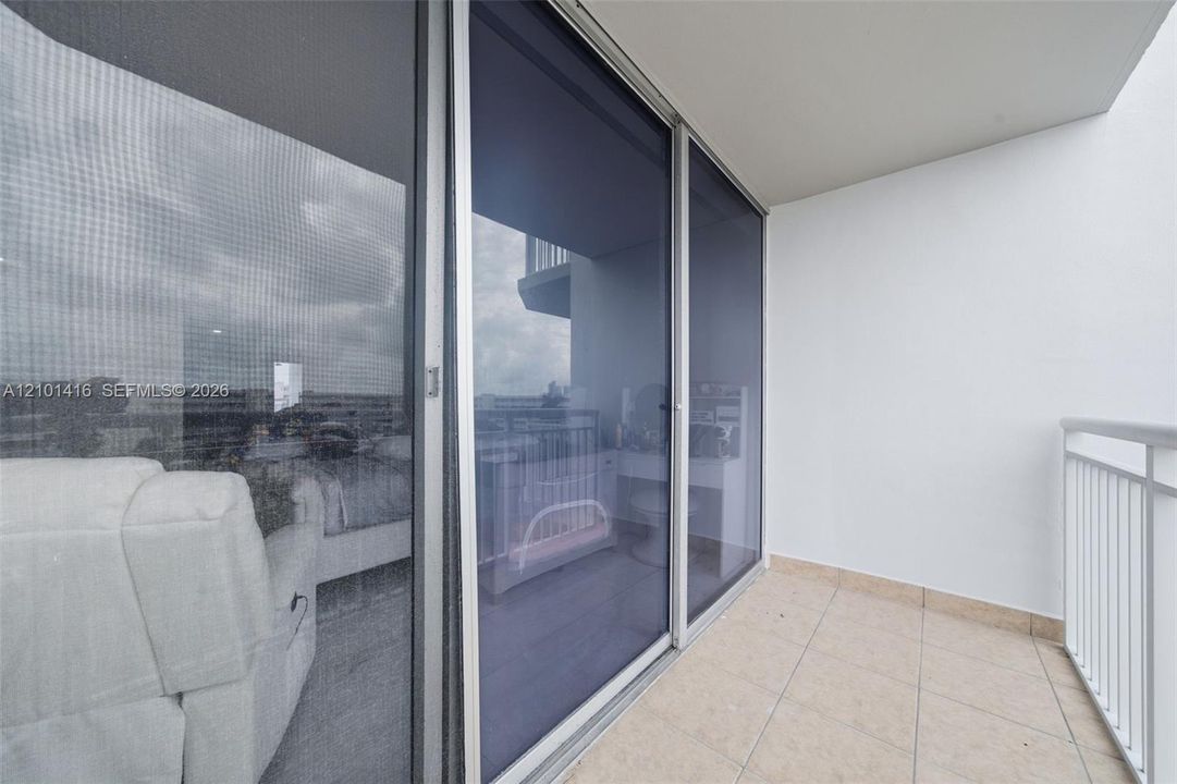На продажу: $189,000 (2 спален, 2 ванн, 1605 Квадратных фут)