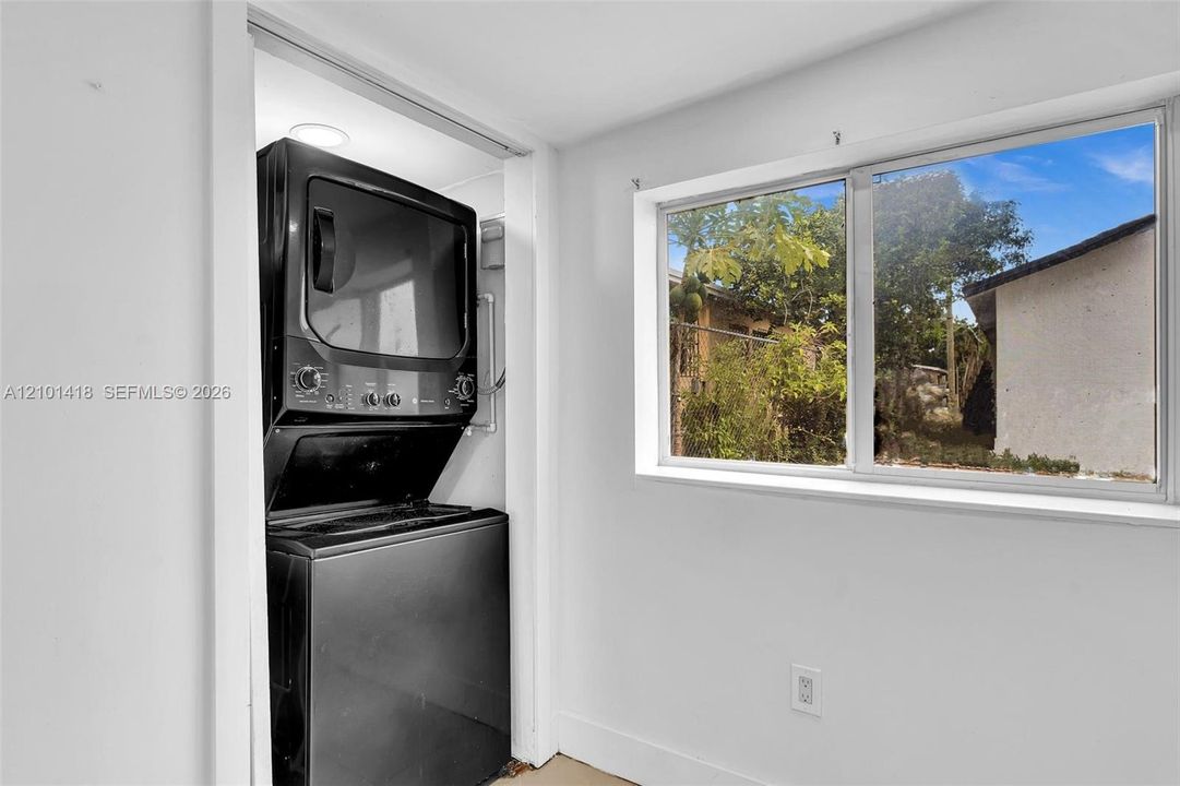 For Sale: $700,000 (0 beds, 0 baths, 1600 Square Feet)