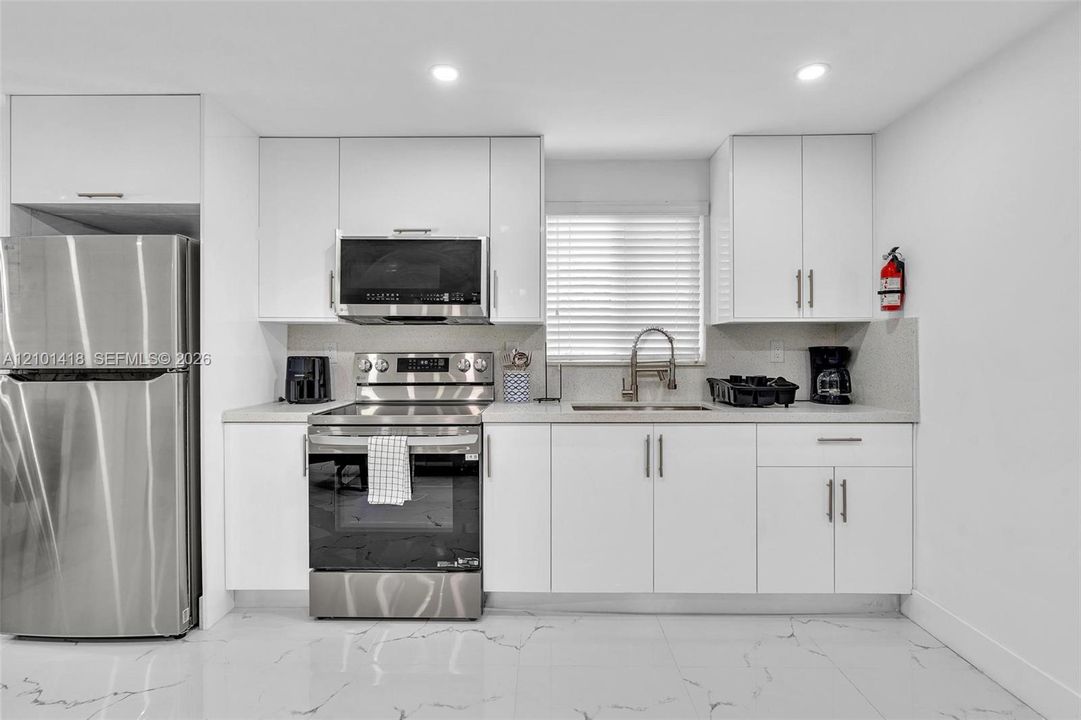 For Sale: $700,000 (0 beds, 0 baths, 1600 Square Feet)
