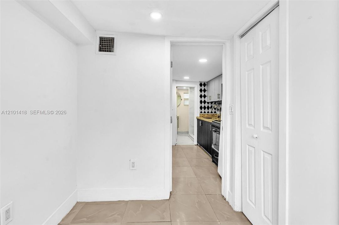 For Sale: $700,000 (0 beds, 0 baths, 1600 Square Feet)
