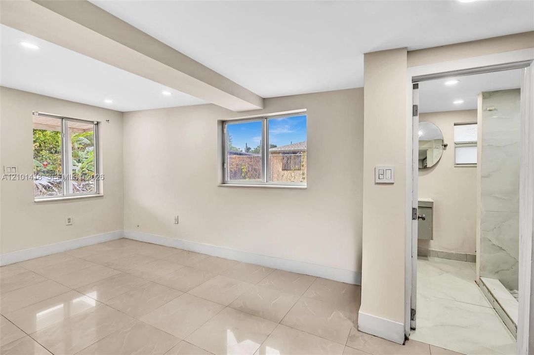 For Sale: $700,000 (0 beds, 0 baths, 1600 Square Feet)