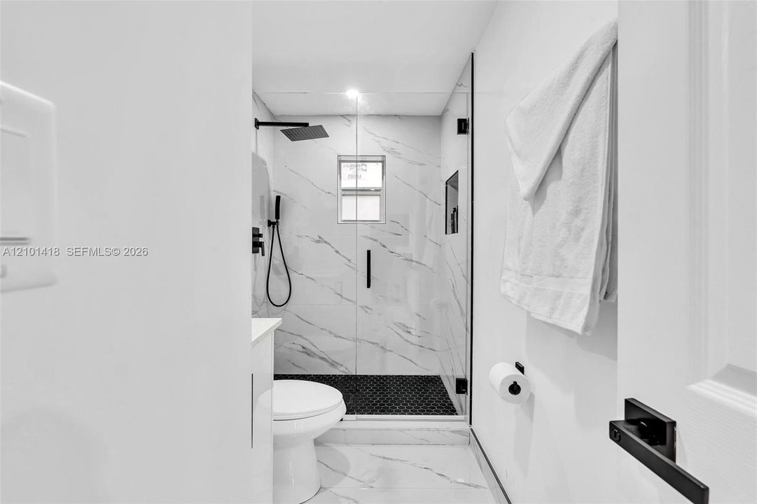 For Sale: $700,000 (0 beds, 0 baths, 1600 Square Feet)