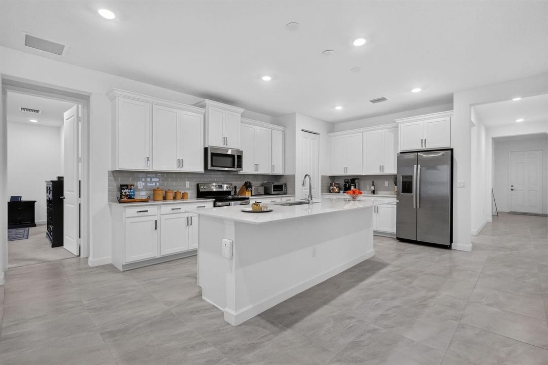 KITCHEN 1