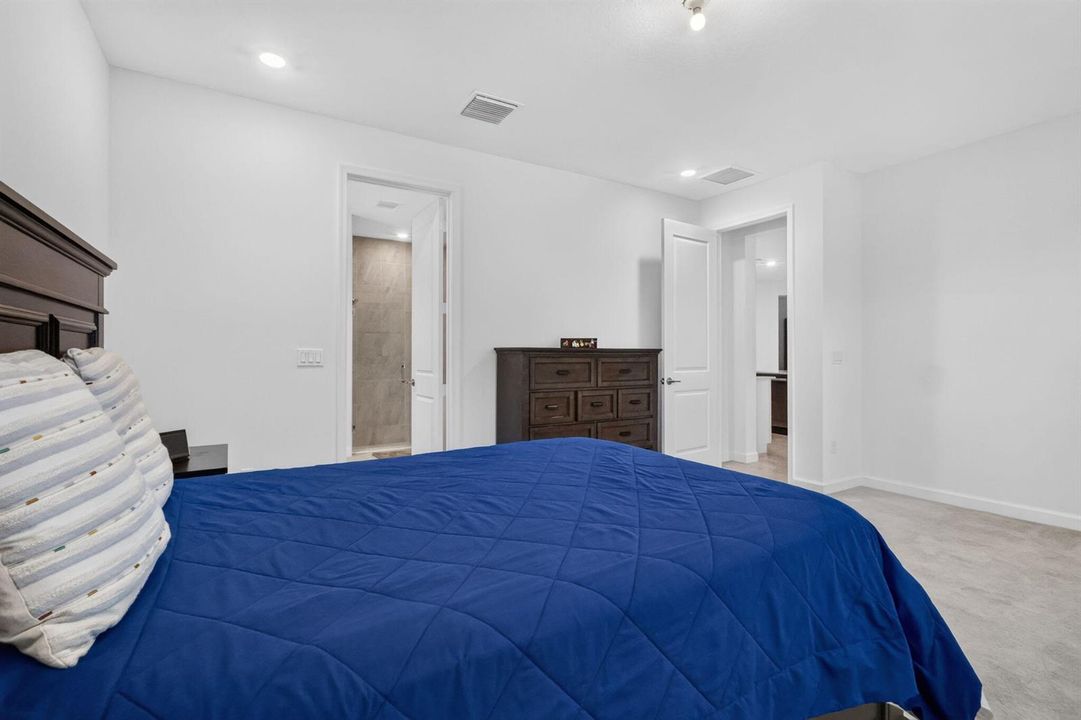 MASTER BED 2