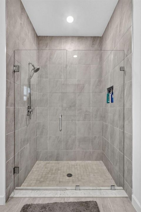 MASTER BATH 2