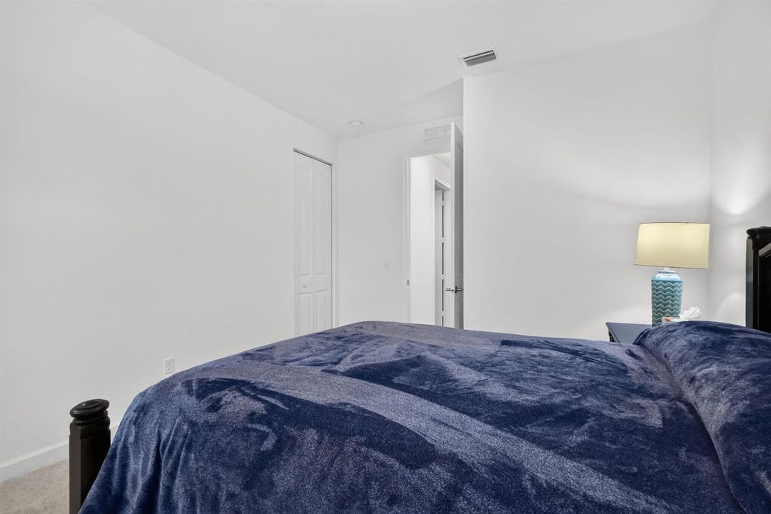 4 BEDROOM 3