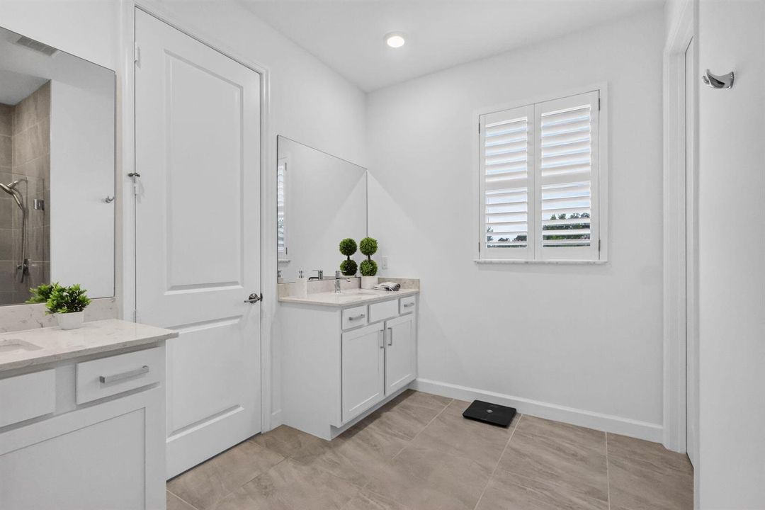 MASTER BATH 1