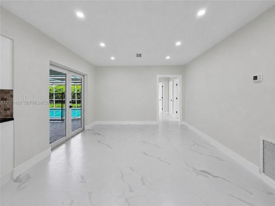 For Sale: $799,000 (4 beds, 2 baths, 1981 Square Feet)