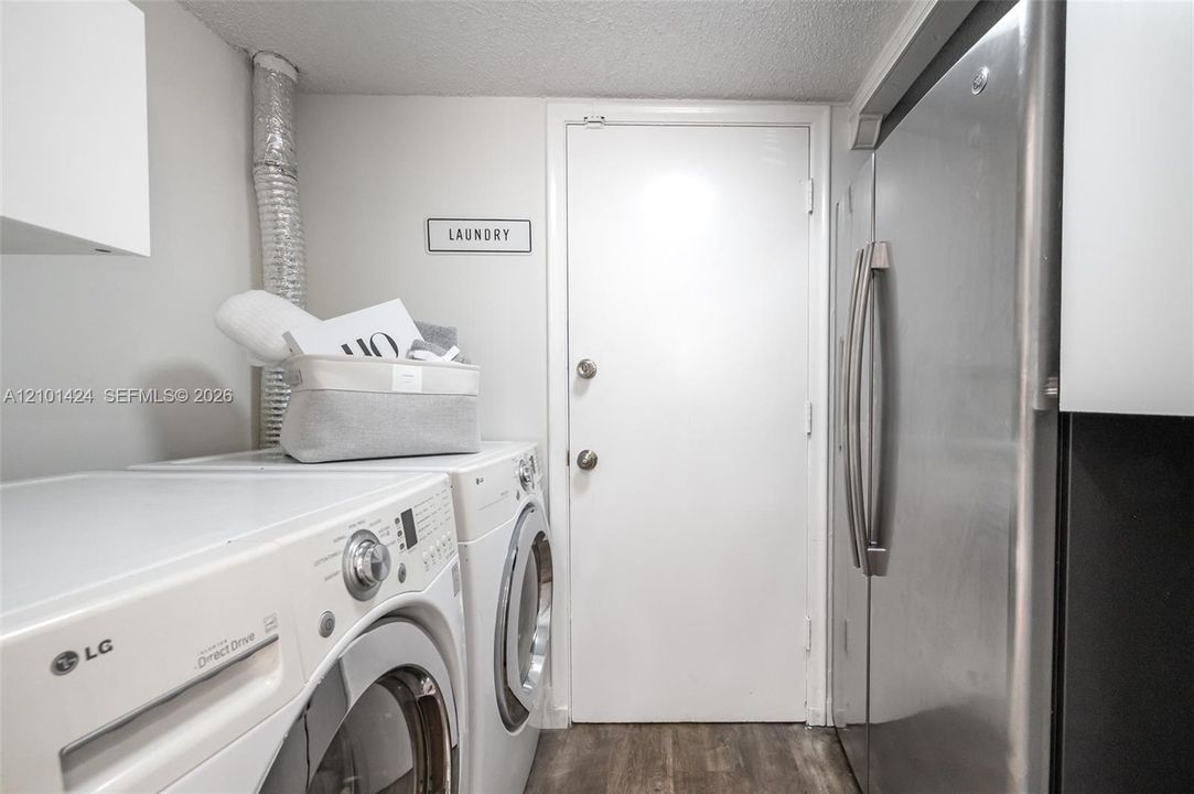 В аренду: $3,200 (4 спален, 2 ванн, 1850 Квадратных фут)