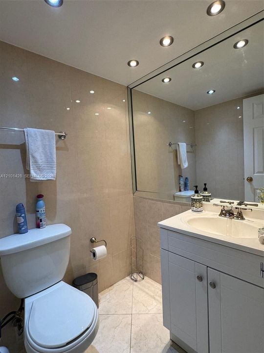 En Venta: $365,000 (1 camas, 1 baños, 1104 Pies cuadrados)