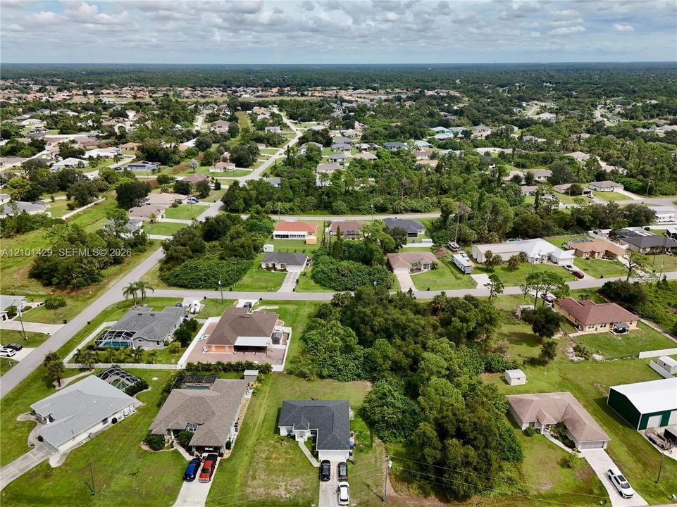На продажу: $40,000 (0.24 acres)