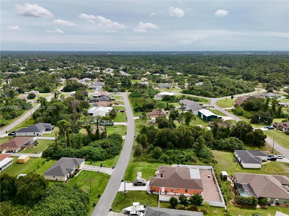 На продажу: $40,000 (0.24 acres)
