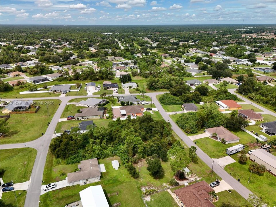 На продажу: $40,000 (0.24 acres)