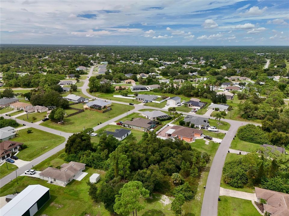 На продажу: $40,000 (0.24 acres)