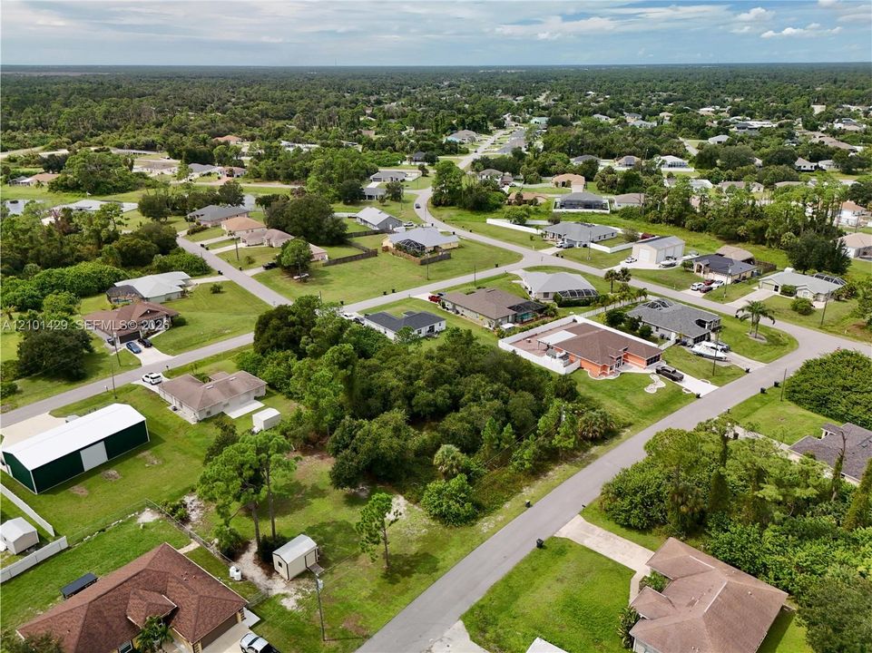 На продажу: $40,000 (0.24 acres)