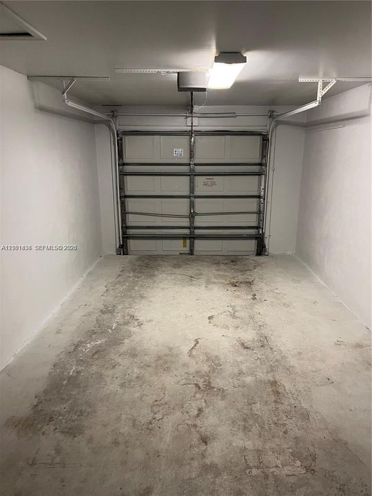 В аренду: $3,300 (2 спален, 2 ванн, 1200 Квадратных фут)