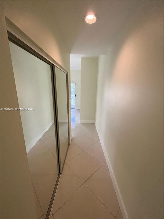 В аренду: $3,300 (2 спален, 2 ванн, 1200 Квадратных фут)