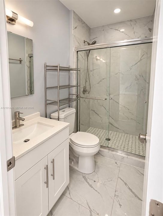 В аренду: $2,300 (2 спален, 1 ванн, 4683 Квадратных фут)