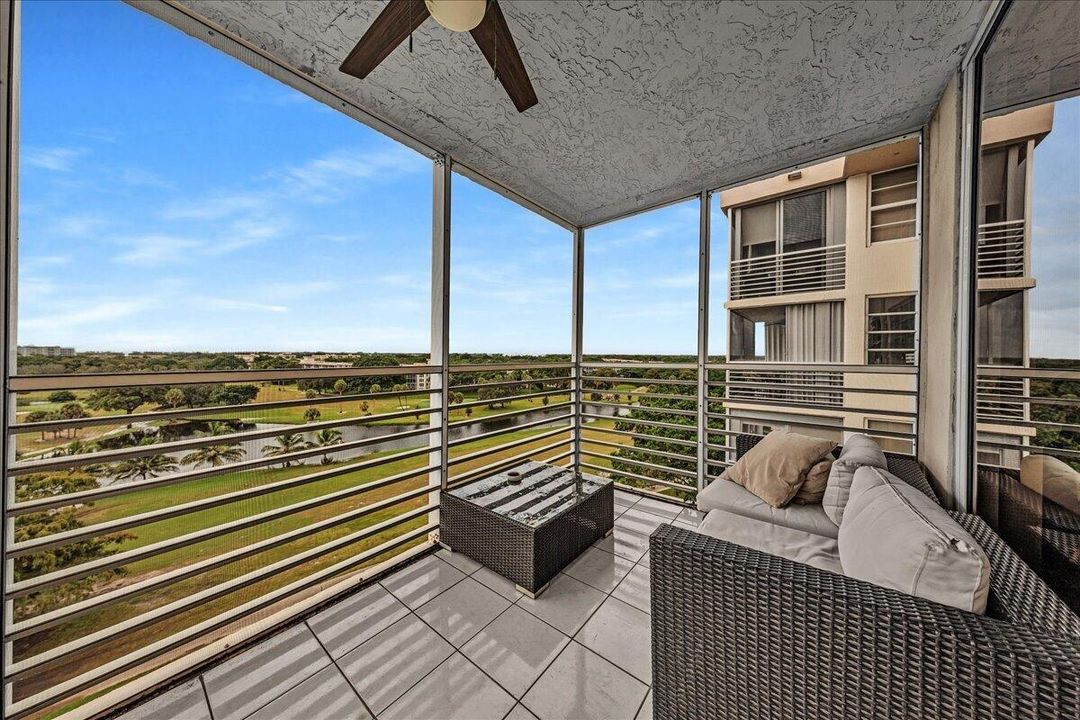 Screened balcony