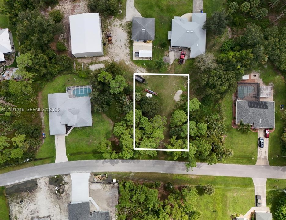 На продажу: $18,000 (0.23 acres)