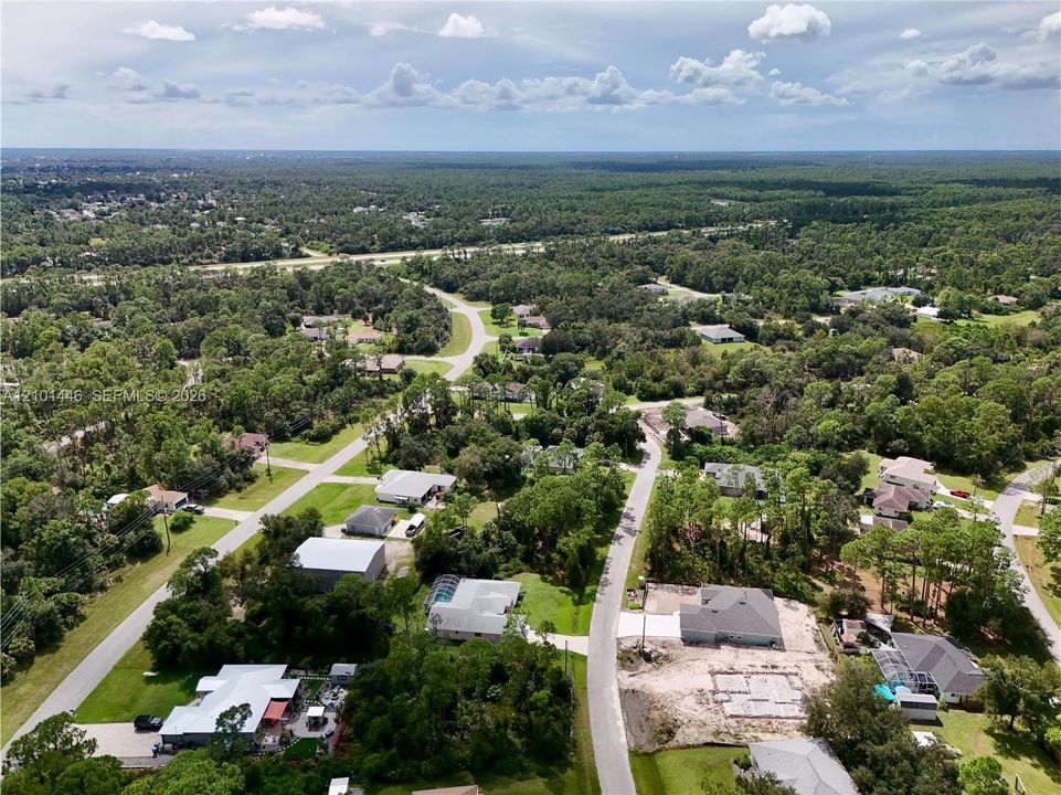 На продажу: $18,000 (0.23 acres)