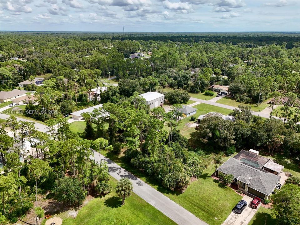 На продажу: $18,000 (0.23 acres)