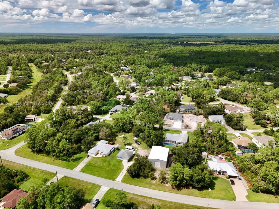 На продажу: $18,000 (0.23 acres)