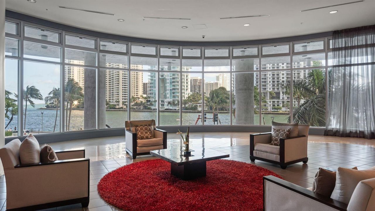 4-web-or-mls-300 S Biscayne Blvd Unit l8