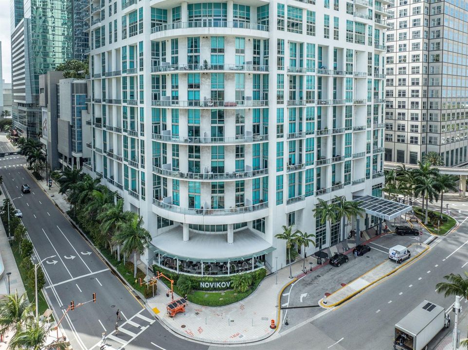 36-web-or-mls-300 S Biscayne Blvd Unit l