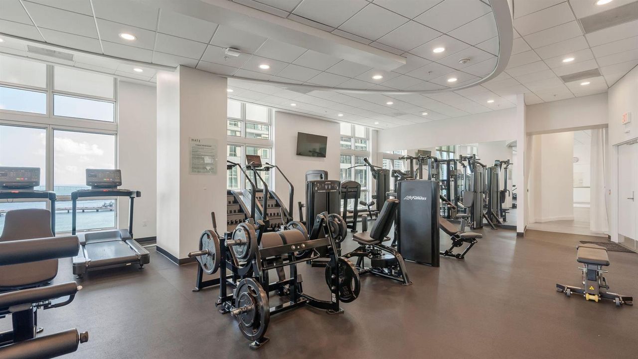 34-web-or-mls-300 S Biscayne Blvd Unit l