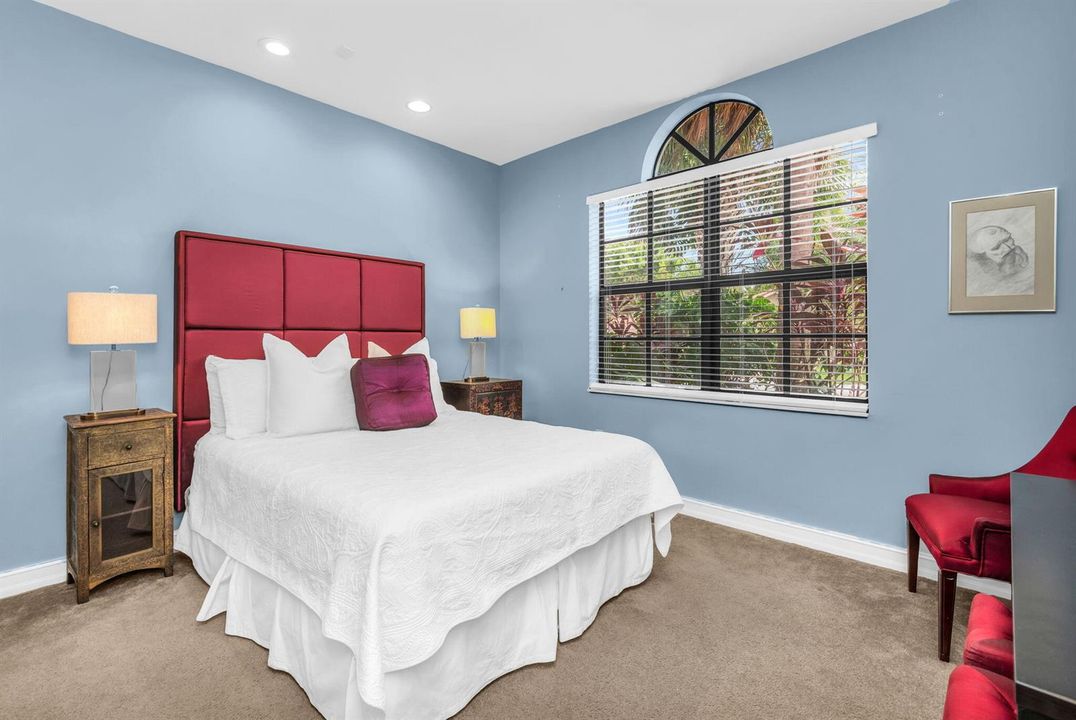 17-web-or-mls-photo-1
