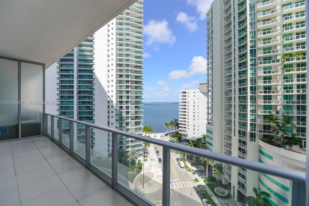 En Venta: $630,000 (1 camas, 1 baños, 701 Pies cuadrados)