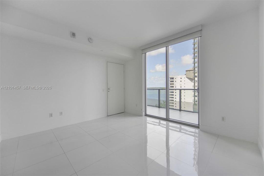 En Venta: $630,000 (1 camas, 1 baños, 701 Pies cuadrados)