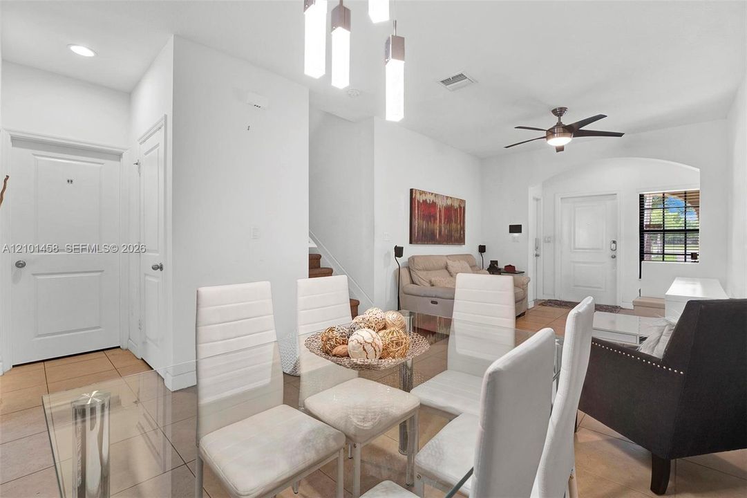 En Venta: $490,000 (3 camas, 2 baños, 1777 Pies cuadrados)