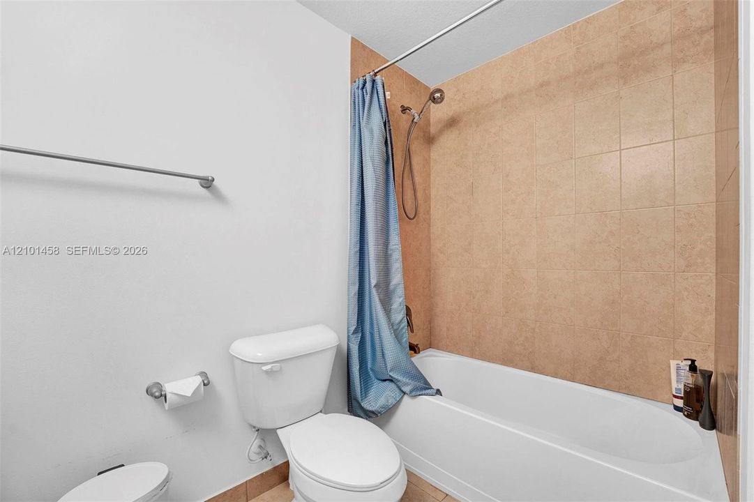 En Venta: $490,000 (3 camas, 2 baños, 1777 Pies cuadrados)