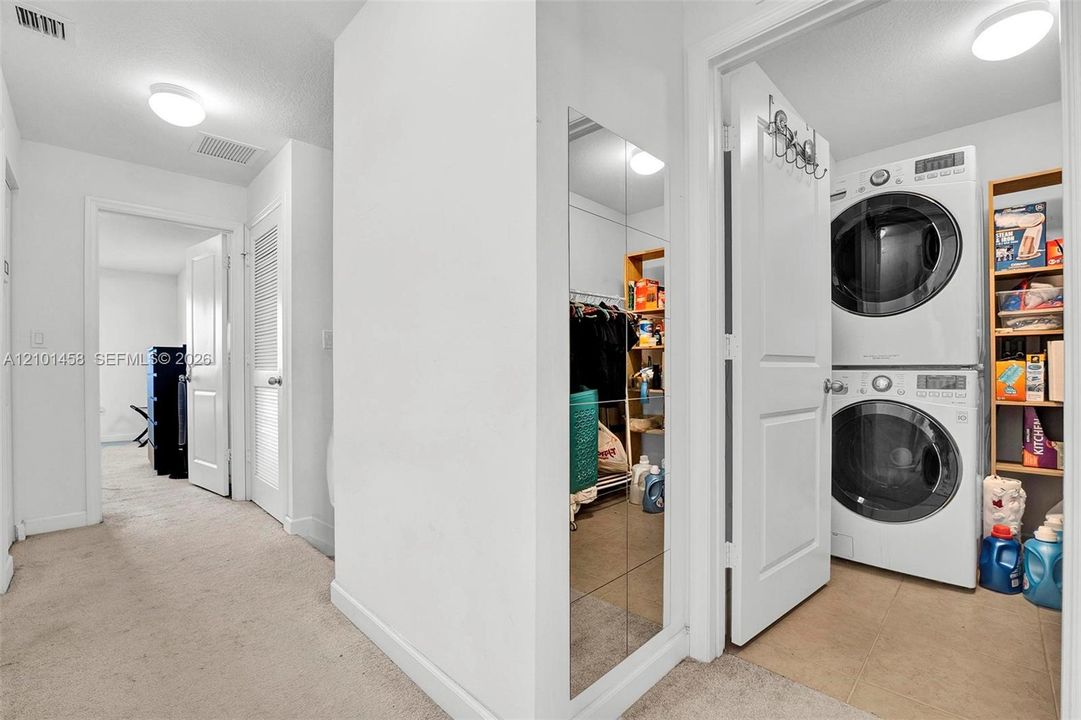 En Venta: $490,000 (3 camas, 2 baños, 1777 Pies cuadrados)
