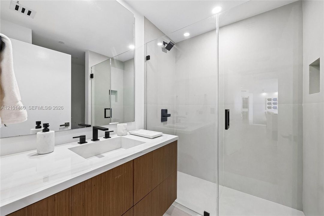 En Venta: $1,575,000 (2 camas, 2 baños, 1558 Pies cuadrados)