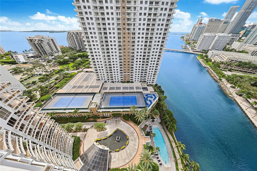 En Venta: $1,575,000 (2 camas, 2 baños, 1558 Pies cuadrados)