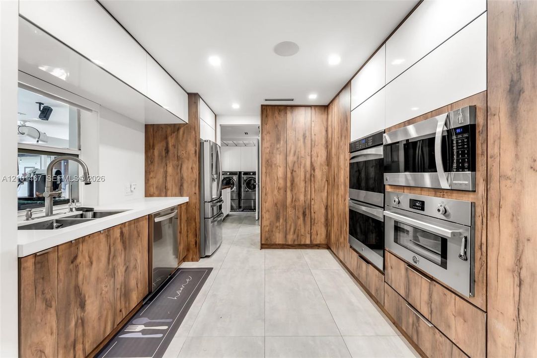 В аренду: $13,500 (5 спален, 5 ванн, 2739 Квадратных фут)