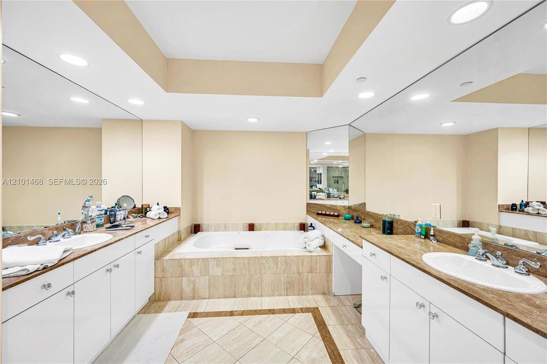 В аренду: $6,500 (3 спален, 2 ванн, 2630 Квадратных фут)