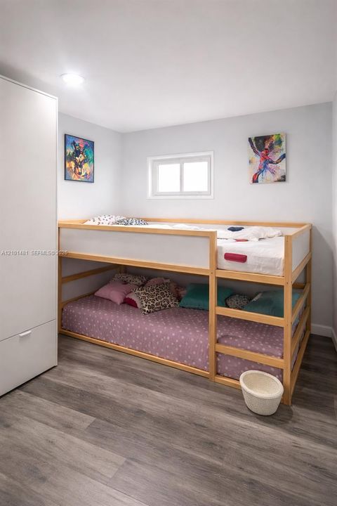 For Sale: $130,000 (4 beds, 1 baths, 0 Square Feet)