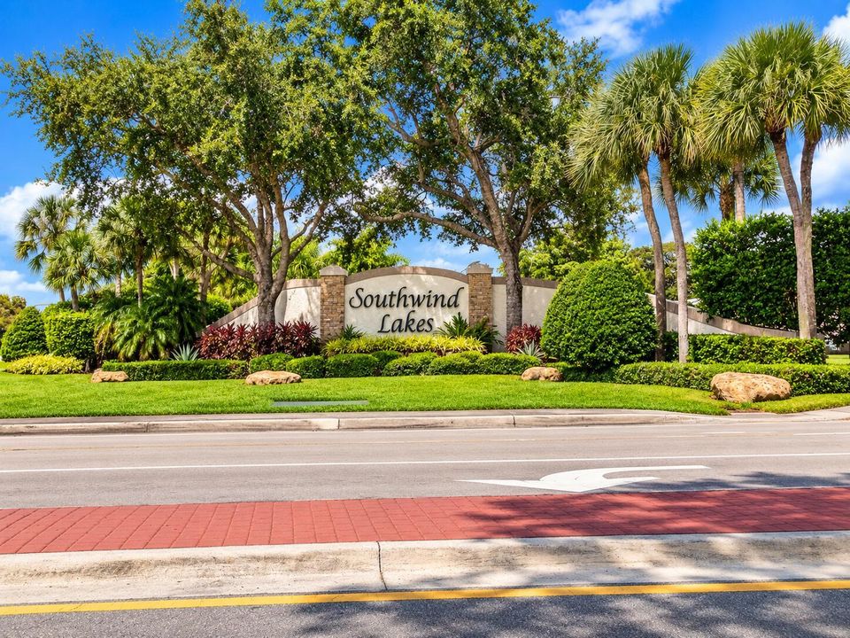 Southwind Lakes Community Entrance