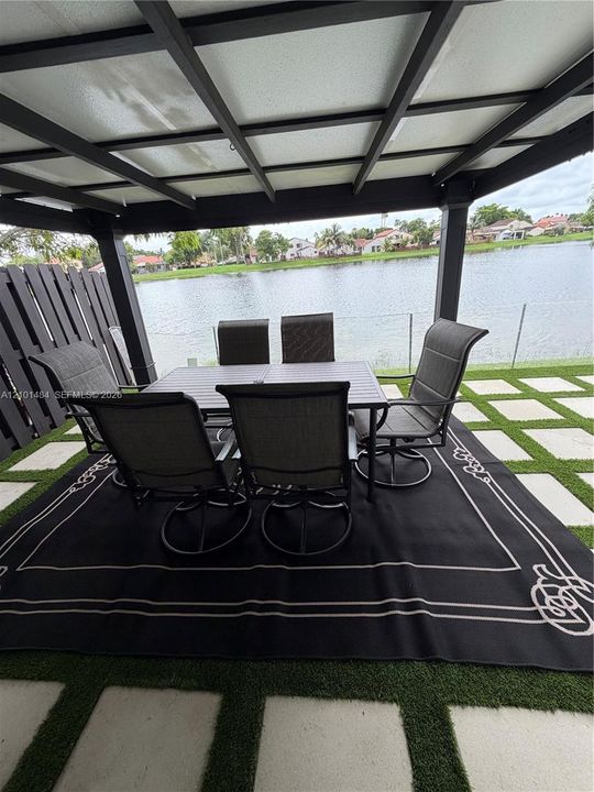En Venta: $550,000 (3 camas, 2 baños, 1457 Pies cuadrados)