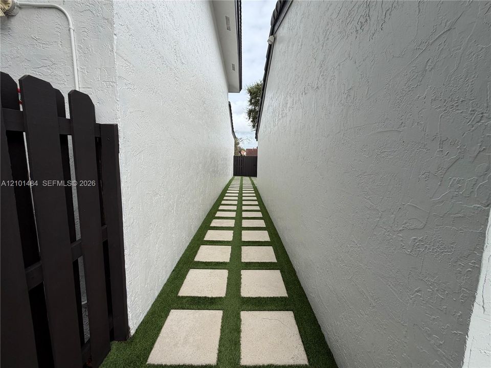 En Venta: $550,000 (3 camas, 2 baños, 1457 Pies cuadrados)