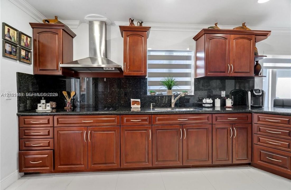 For Rent: $4,300 (4 beds, 2 baths, 1822 Square Feet)