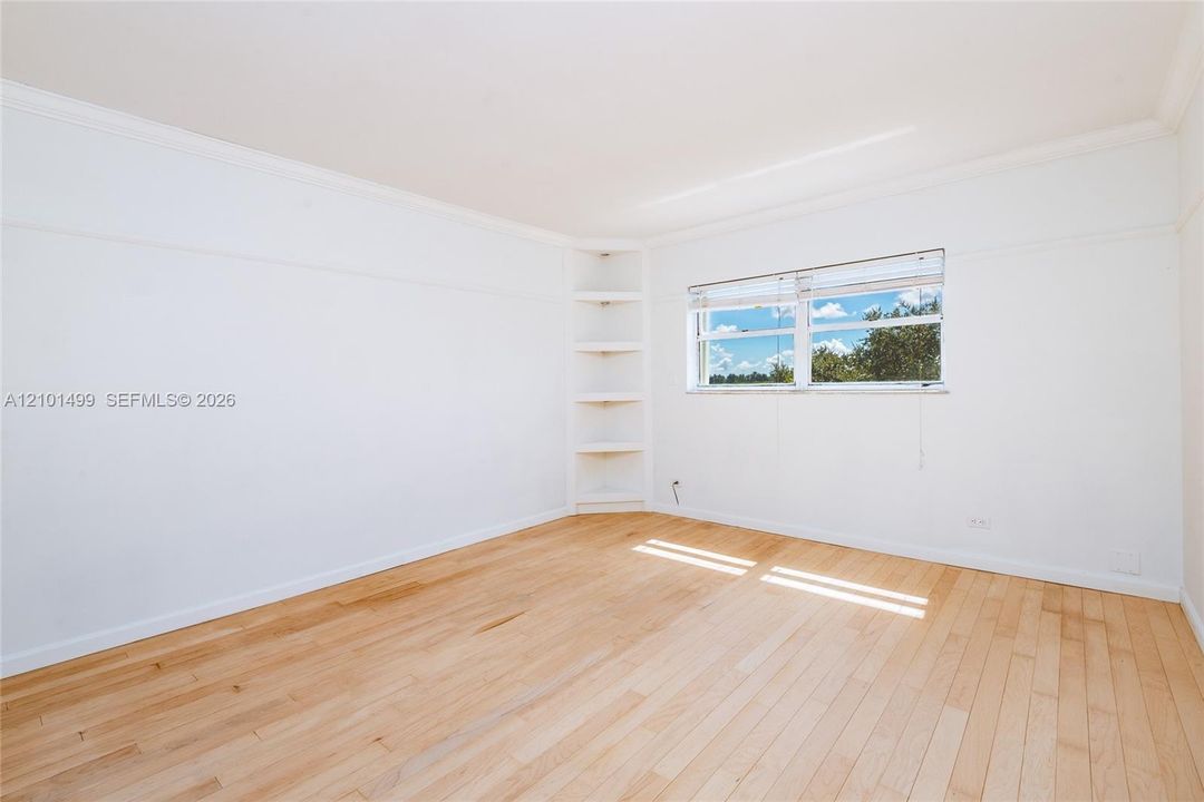 For Sale: $198,000 (2 beds, 2 baths, 1470 Square Feet)
