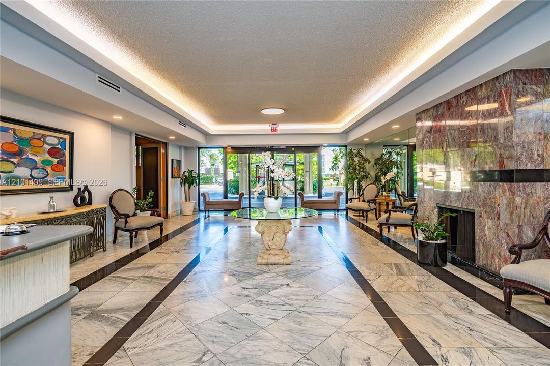 For Sale: $198,000 (2 beds, 2 baths, 1470 Square Feet)