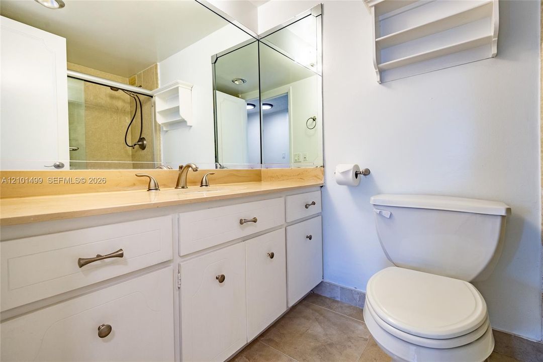 For Sale: $198,000 (2 beds, 2 baths, 1470 Square Feet)